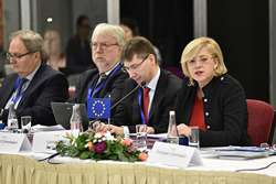Evropská komisařka pro regionální politiku Corina Creţu na konferenci o strategickém plánování kohezní politiky Evropská komisařka pro regionální politiku Corina Creţu na konferenci o strategickém plánování kohezní politiky