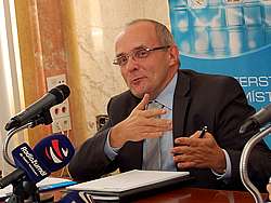 Z tiskové konference k veřejným zakázkám