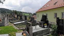 Obr. 2: Hřbitov v Bohumilicích (okres Prachatice)