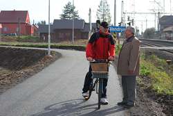 Nový úsek cyklostezky ve Vendryni je součástí páteřní cyklotrasy a umožnil cyklistům vyhnout se frekventované silnici