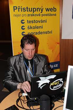 Michal Jelínek z brněnského TyfloCentra v poradně pro přístupnost