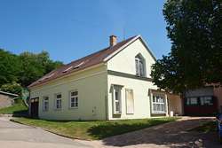 Muzeum kraslic obsahuje stálou expozici borkovanských kraslic, která je spojena s dílnou lidových řemesel