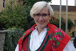 Karla Šlechtová, ministryně pro místní rozvoj (ve valašském kroji z Kašavy – Vesnice roku 2016)