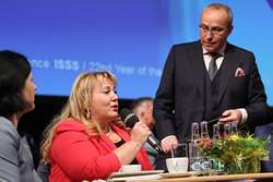 Ministryně Klára Dostálova na zahájení konference ISSS 2019