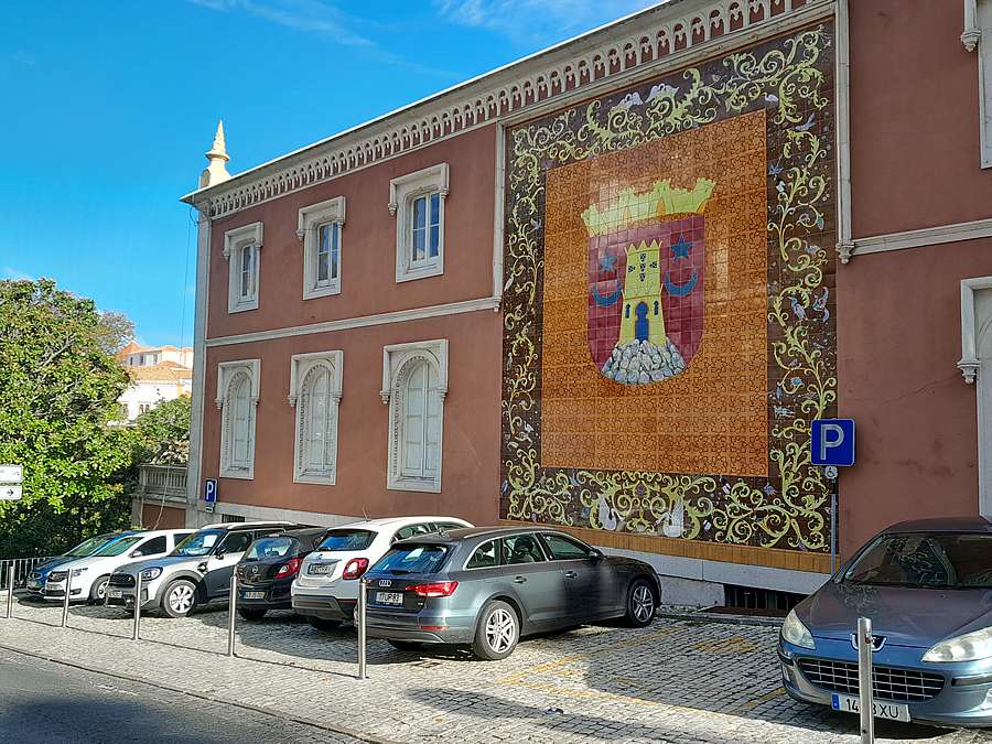 Radnice ve městě Sintra, bývalé letní sídlo královské rodiny s řadou historických paláců